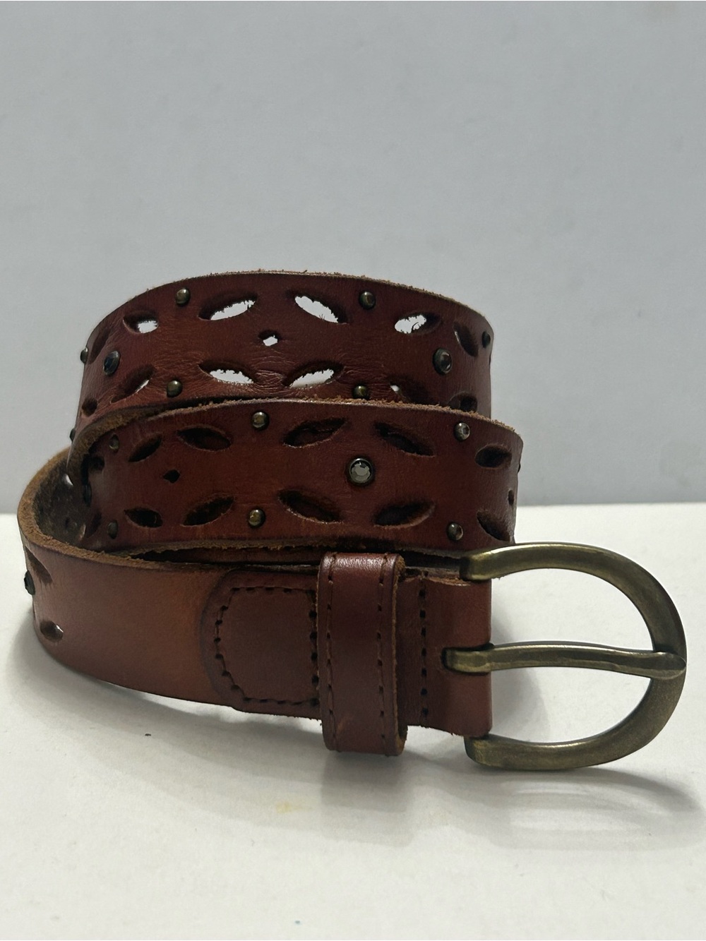 Vintage Abercrombie Y2K Rhinestone Studded Laser Cut Leather Belt 31” Size S